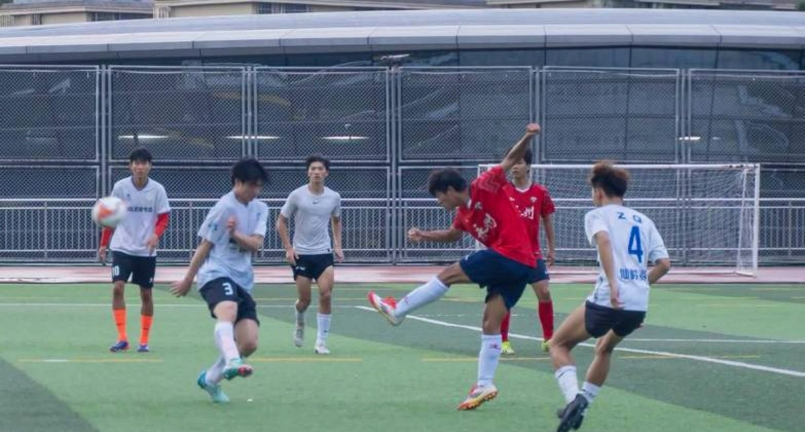 热门球队大胜，实力有所增强