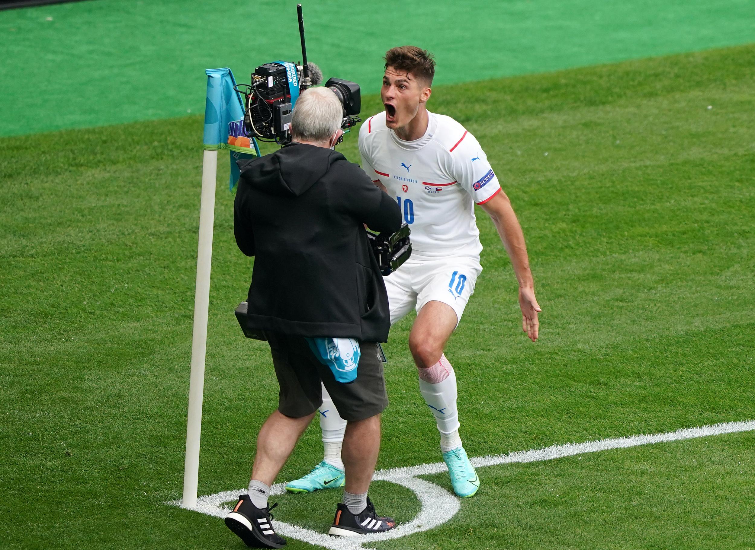 捷克队大获全胜,欧预赛实力无法小觑的简单介绍 捷克队大获全胜,欧预赛实力无法小觑的简单介绍