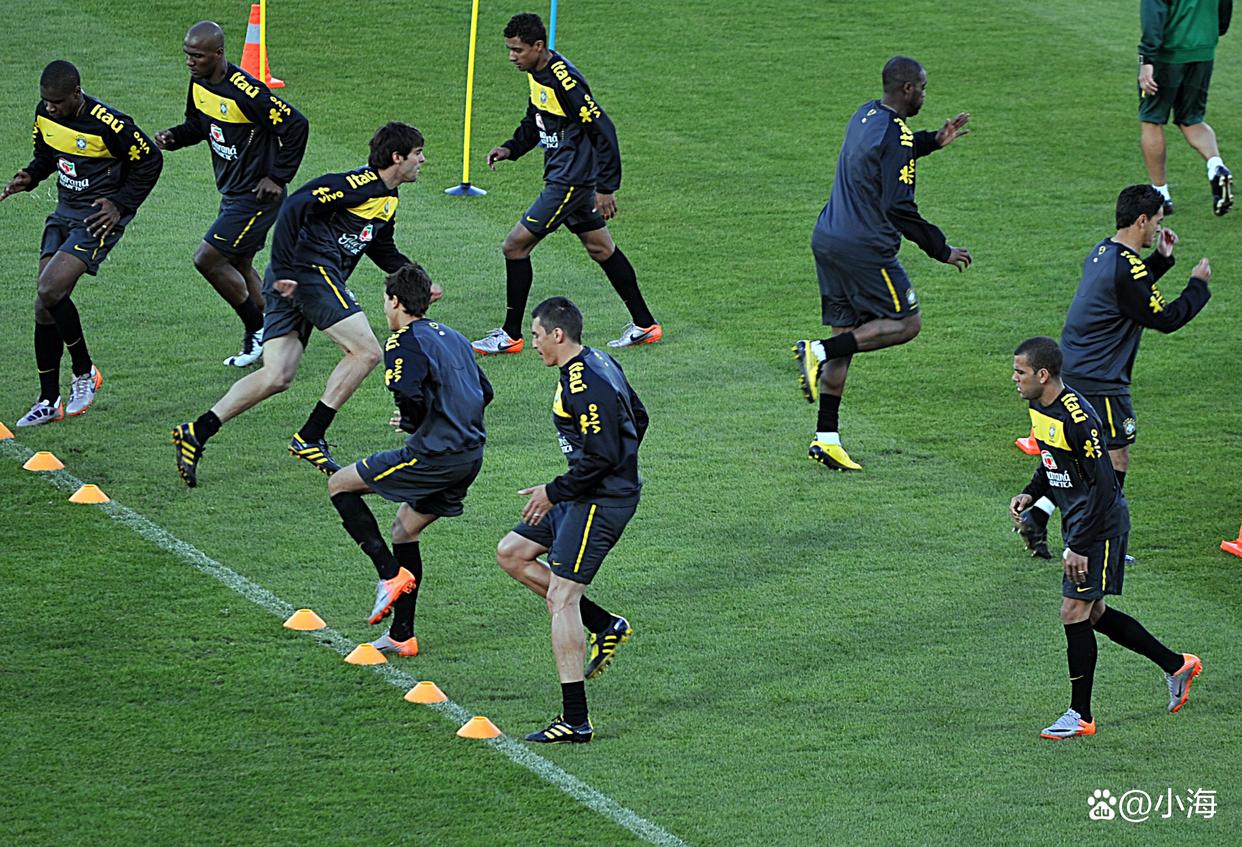 九游体育APP下载-比赛中流畅的配合，轻松获得胜利