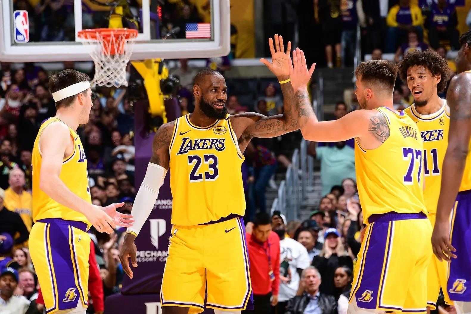 湖人连胜势头受挑战,球队如何应对严峻考验的简单介绍 湖人连胜势头受挑战,球队如何应对严峻考验的简单介绍