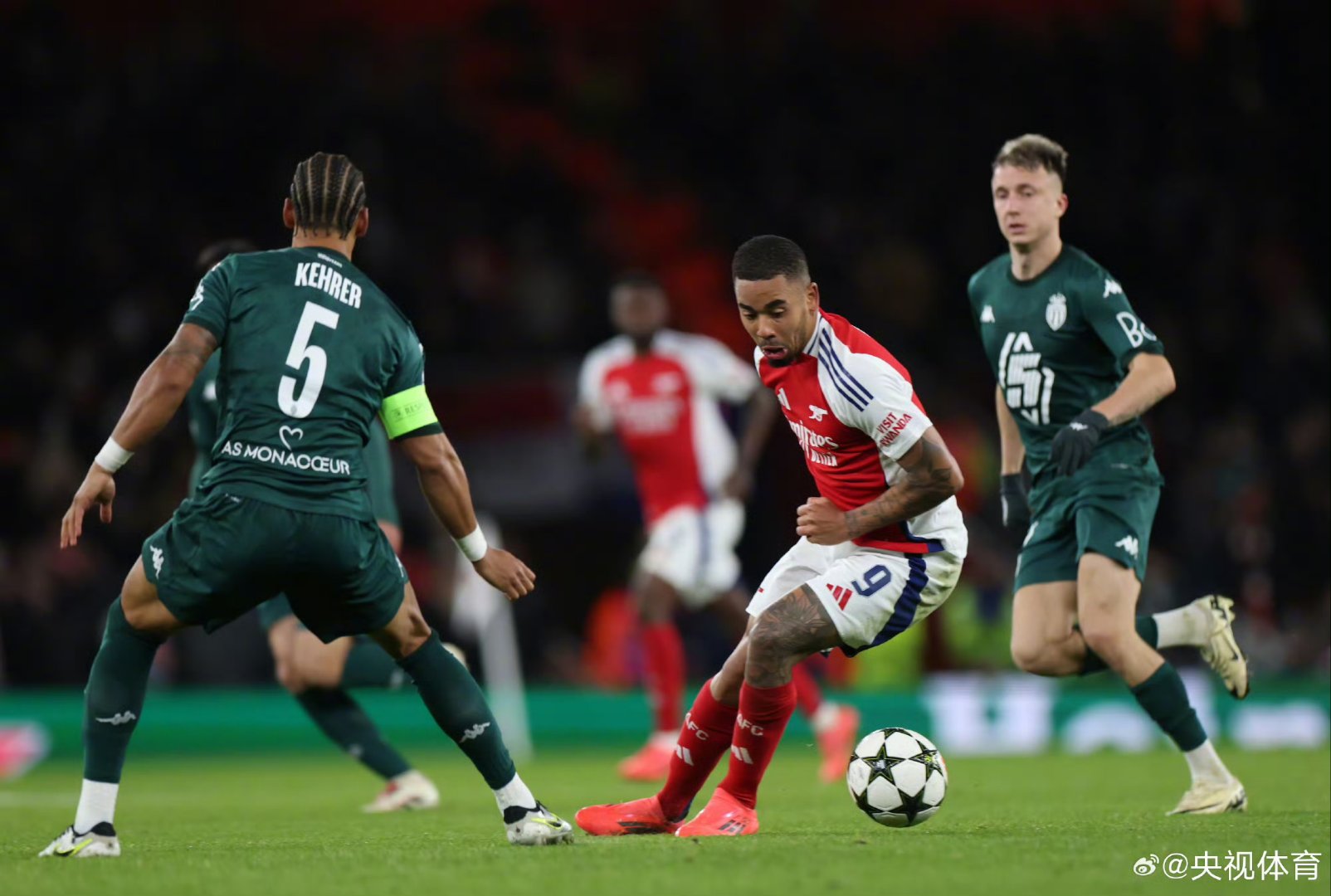 阿森纳大胜对手晋级,实现赛季目标 阿森纳大胜对手晋级,实现赛季目标