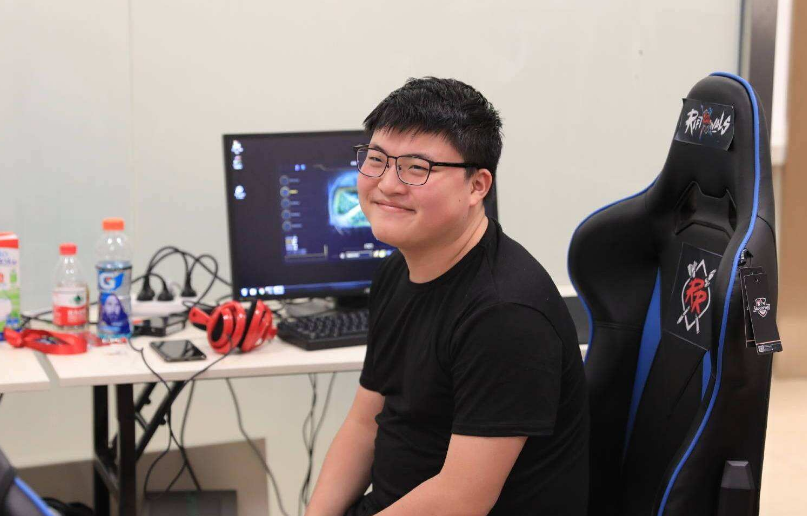 包含加拿大选手发挥稳定，居功至伟跻身前列的词条