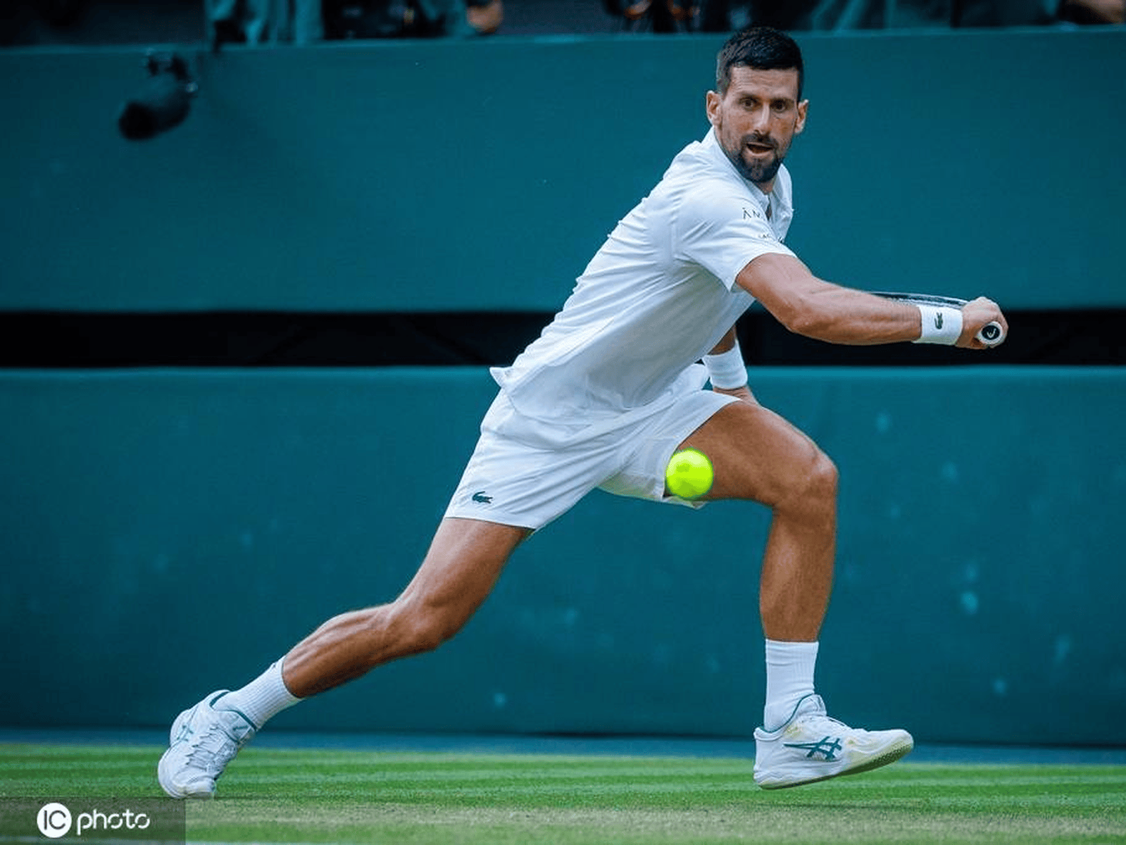 欧洲网球队碾压法国网球队,德约科维奇制霸全场的简单介绍 欧洲网球队碾压法国网球队,德约科维奇制霸全场的简单介绍