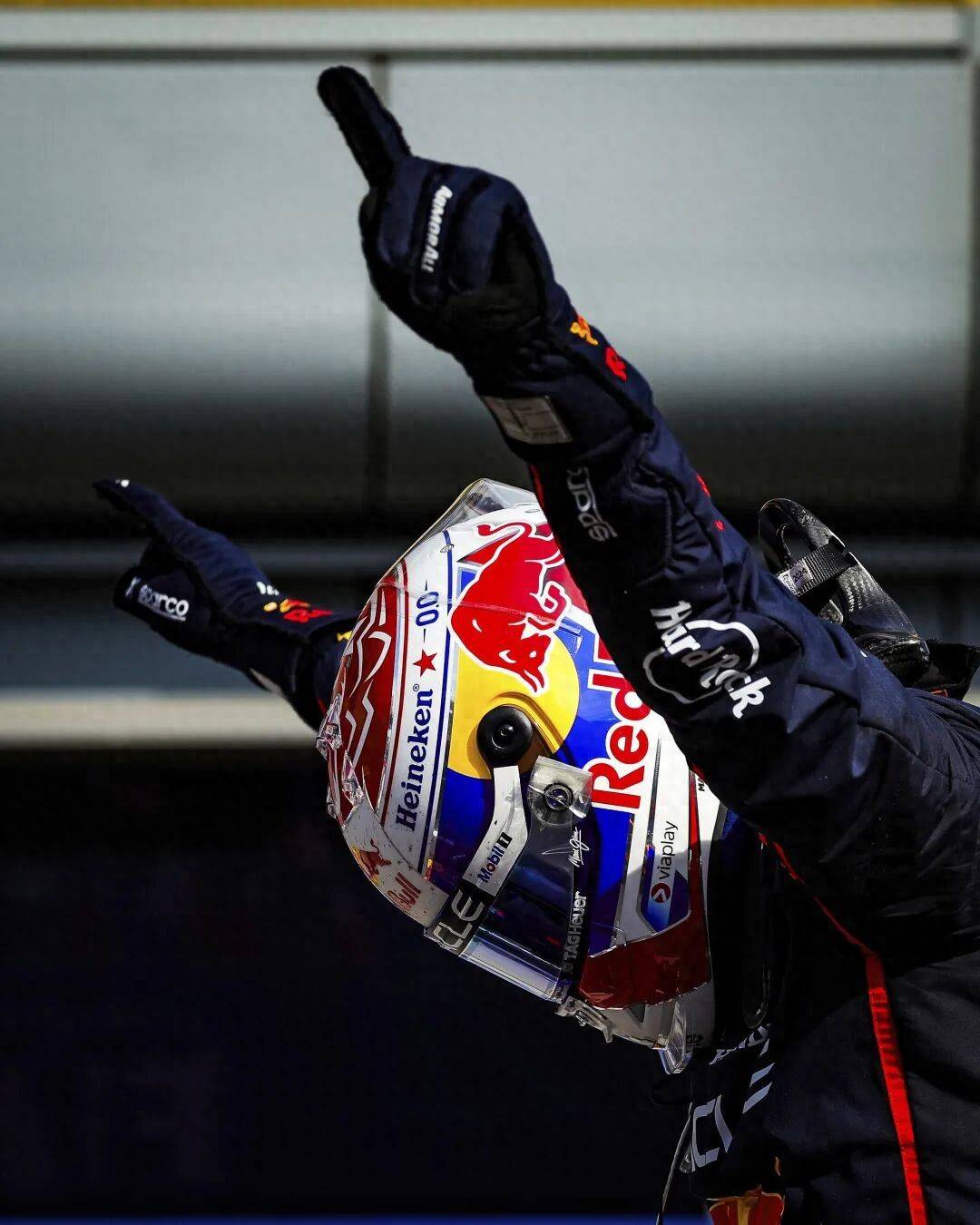 九游游戏-包含雷诺车队轻取威廉姆斯，皮亚斯特里刷新纪录的词条