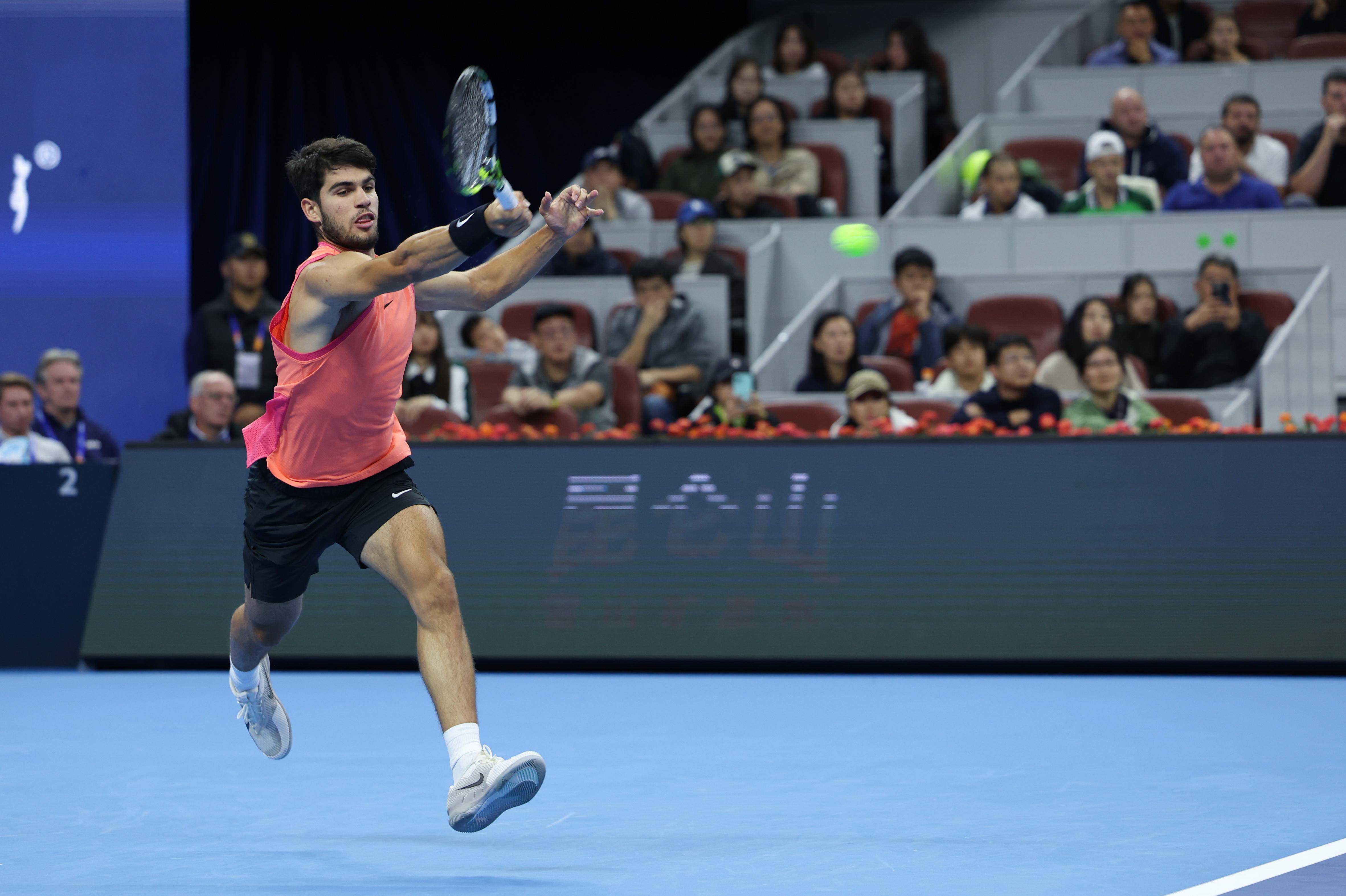 九游官网-年终总决赛横扫戴维斯杯，阿尔卡拉斯刷新纪录的简单介绍