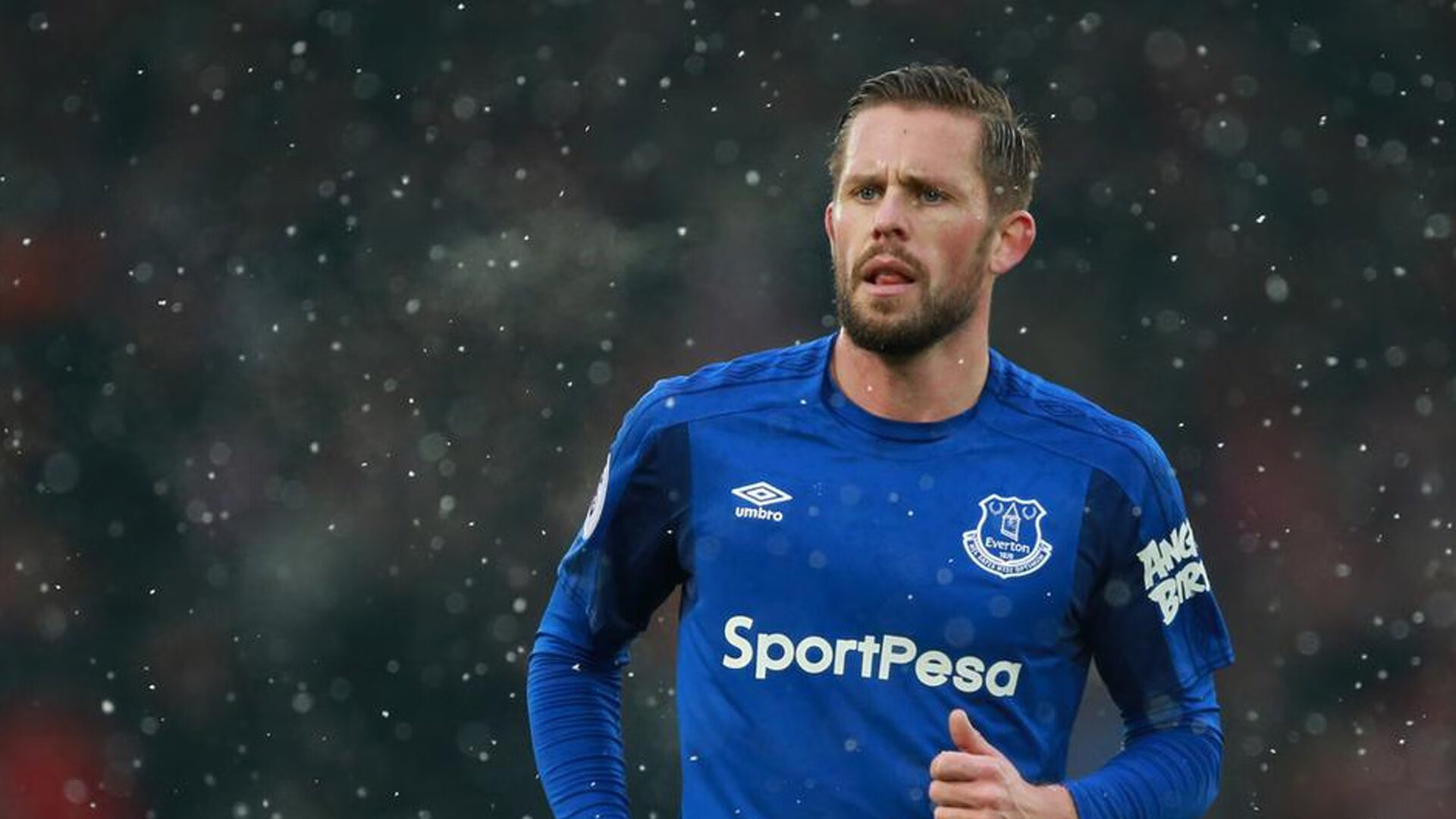 红魔铁蹄踏碎德意志战车,卢卡库暴力美学如何撕碎百年防线神话